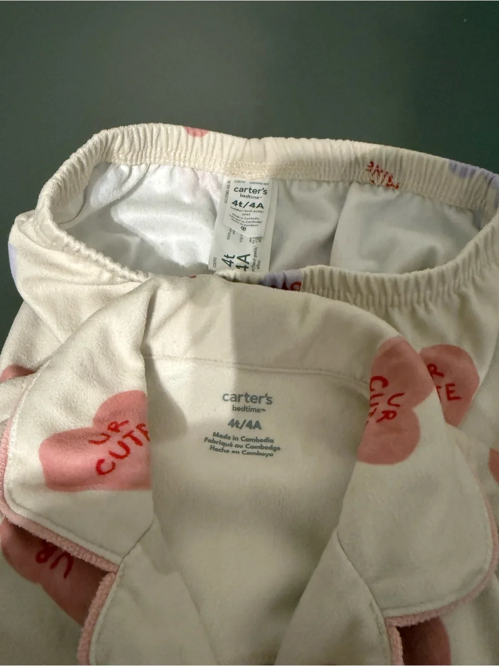 Carter’s- Kids Cream Heart-Print Pajama Set - Cozy Cotton Blend- Size 4